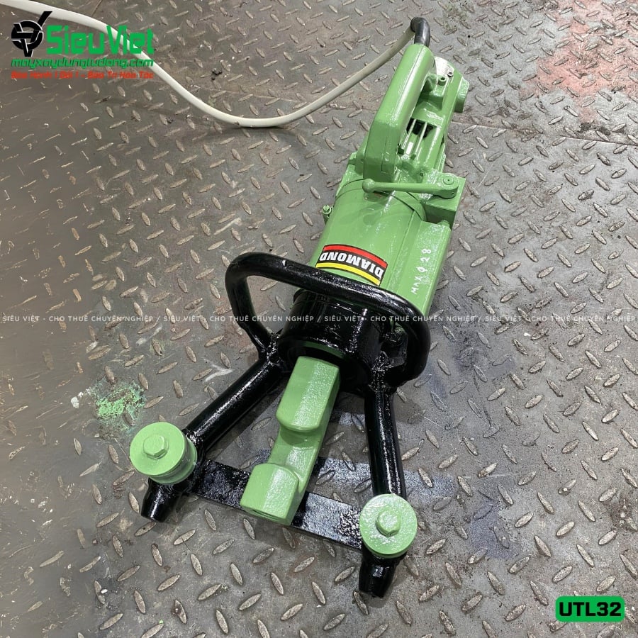 (Cũ) Máy uốn sắt cầm tay phi 32mm UTL32 Nhật Bản - Điện 220v, 1 Pha (Loại 1)