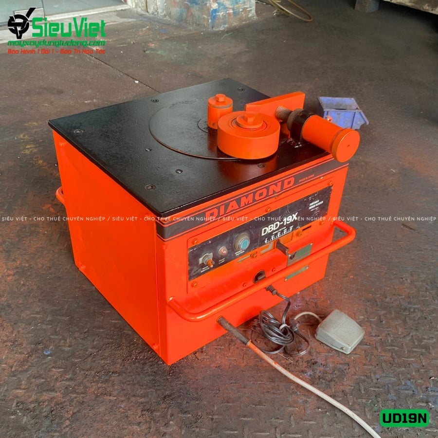 (Cho Thuê Tháng) Máy uốn sắt phi 6-20mm UD19N Nhật Bản - Điện 220V, 1 Pha