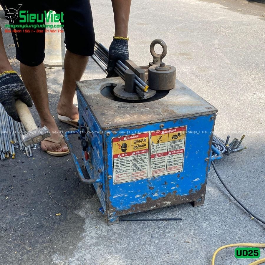 (Cũ) Máy uốn sắt phi 25 UD25 Hàn Quốc - Điện 220V, 1 Pha (Loại 2)