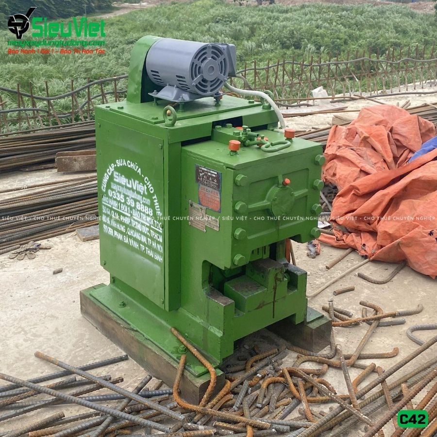 Thuê Tháng Máy cắt sắt phi 10-32mm C42 - Điện 380V, 3 Pha