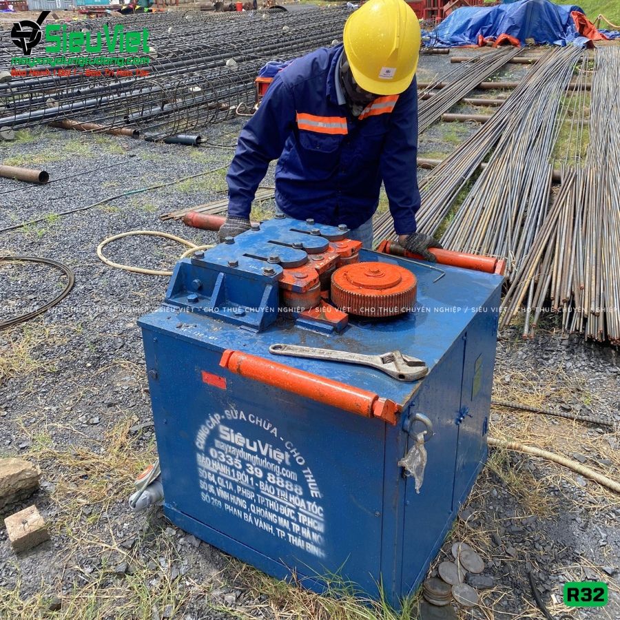 (Cũ) Máy uốn đai tròn R32 Việt Nam - Điện 380v, 3 Pha