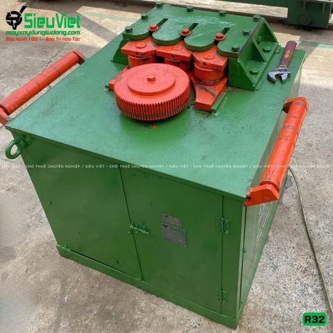 (Cũ) Máy uốn đai tròn R32 Việt Nam - Điện 380v, 3 Pha