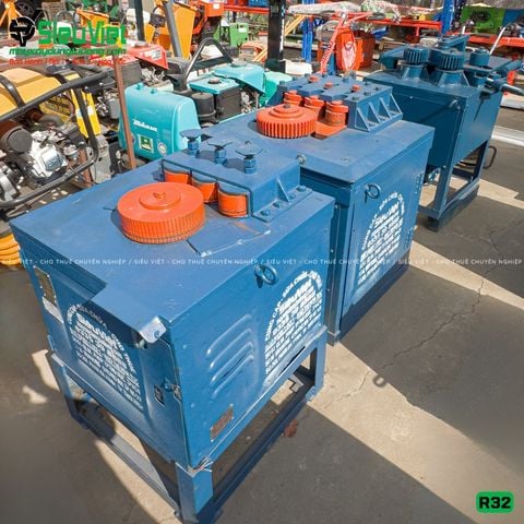 (Cũ) Máy uốn sắt tròn R32 Nhật Bản - Điện 380v, 3 Pha