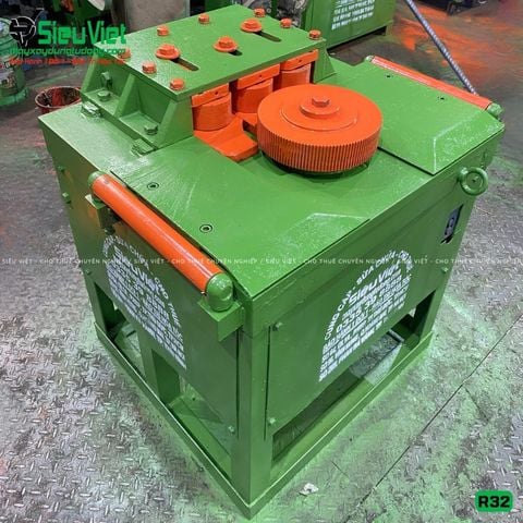 Thuê Tháng Máy uốn tròn sắt phi 12-32mm R32, R32S Nhật Bản (Điện 380V, 3 Pha)