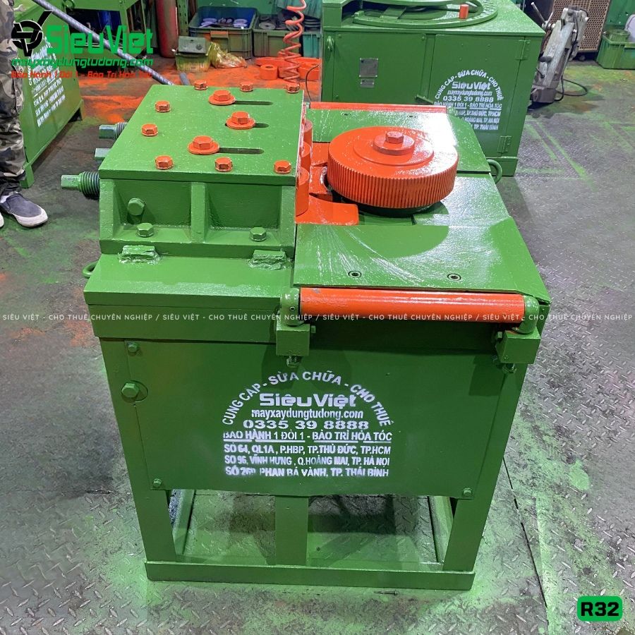 Thuê Tháng Máy uốn tròn sắt phi 12-32mm R32, R32S Nhật Bản (Điện 380V, 3 Pha)