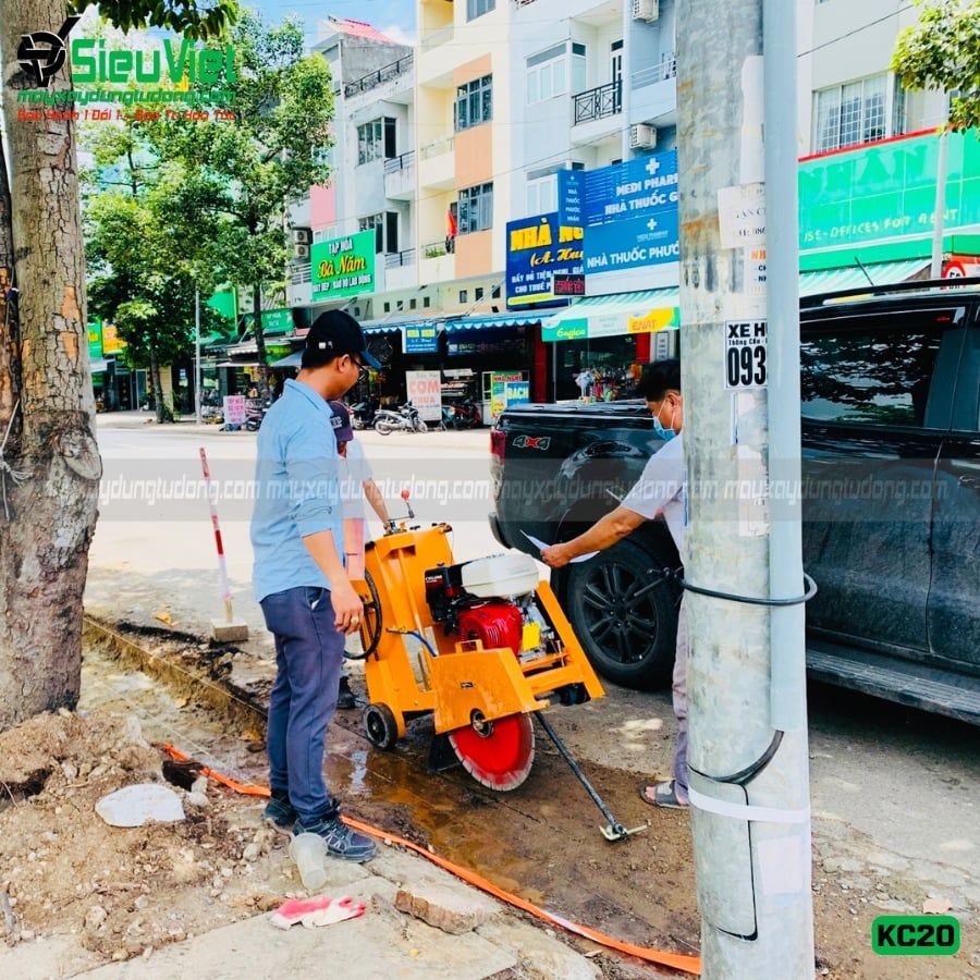 Máy cắt bê tông Vifuco KC20, động cơ Honda GX390