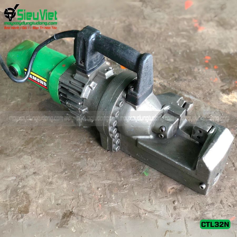 (Cũ) Máy cắt sắt cầm tay phi 32 CTL32N Nhật Bản (Điện 220V, 1 Pha) - Loại 2