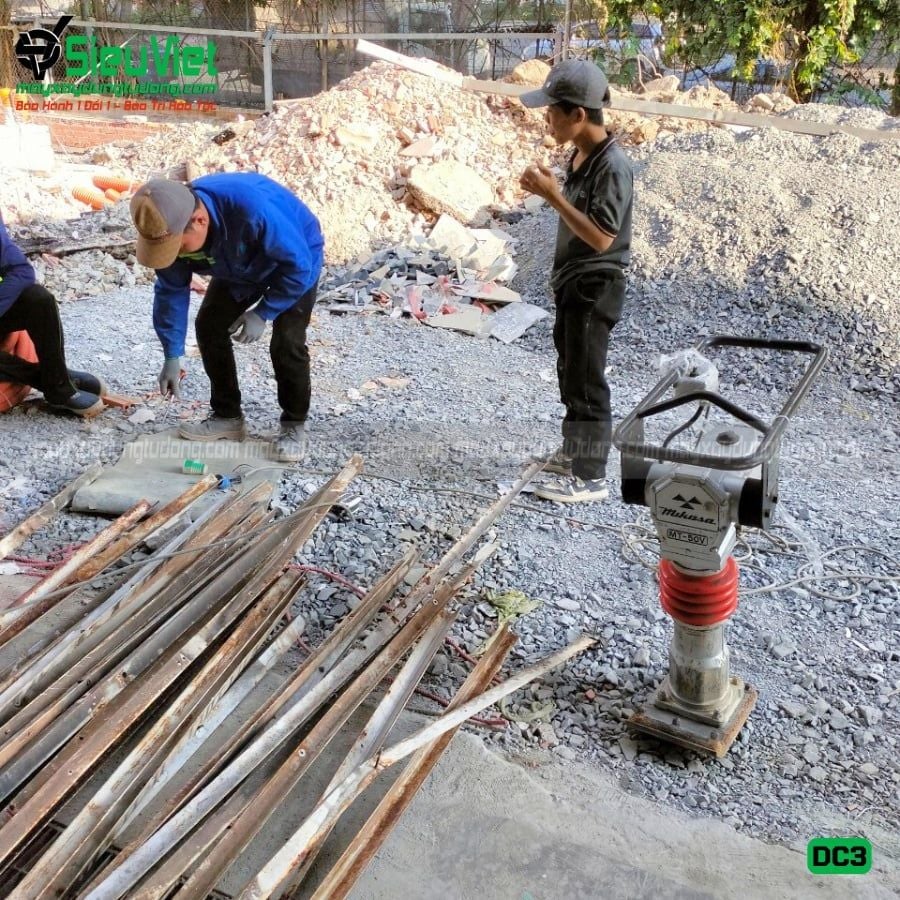 Thuê Ngày Máy đầm cóc điện 50Kg DC3 Nhật Bản - Điện 220V, 1 Pha