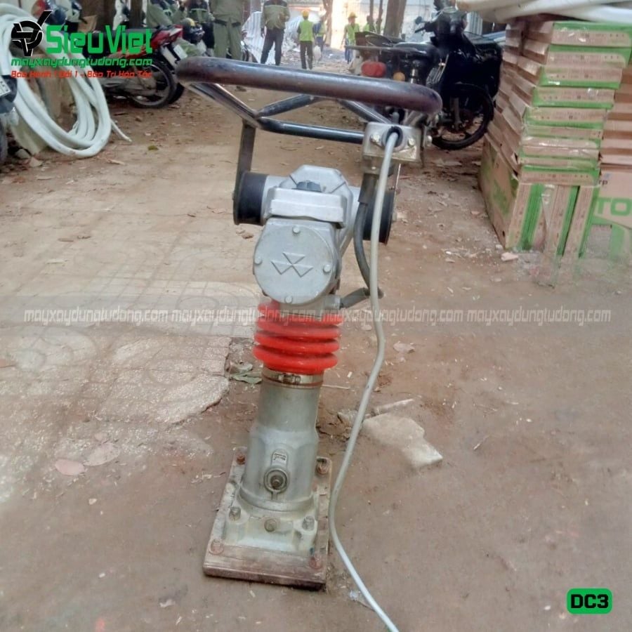 Thuê Ngày Máy đầm cóc điện 50Kg DC3 Nhật Bản - Điện 220V, 1 Pha