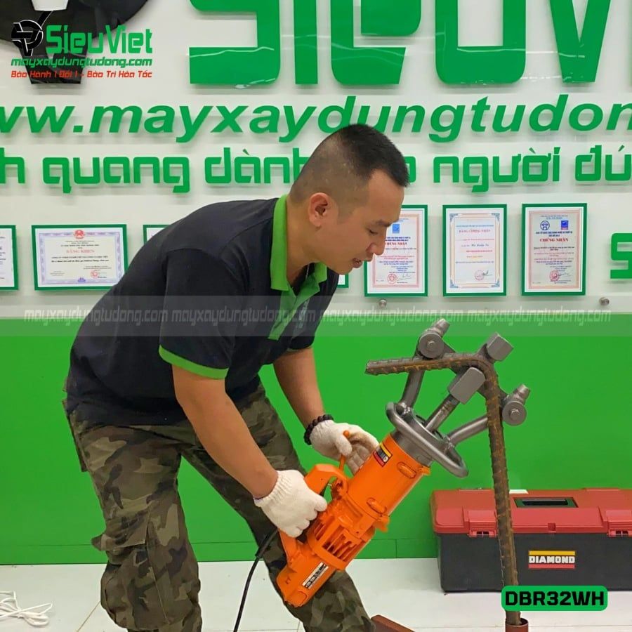 Máy uốn sắt cầm tay 32mm DBR-32WH Diamond Nhật Bản