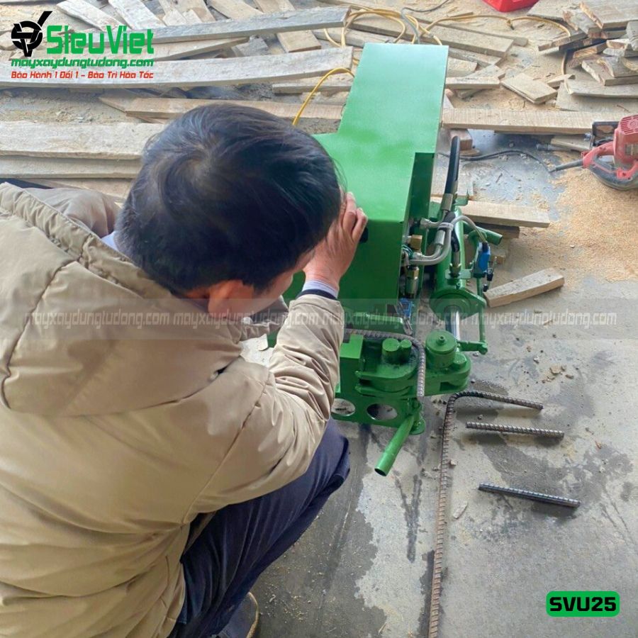 Máy uốn (Bẻ mỏ) sắt thuỷ lực SVU25 - Điện 220v, 1 Pha