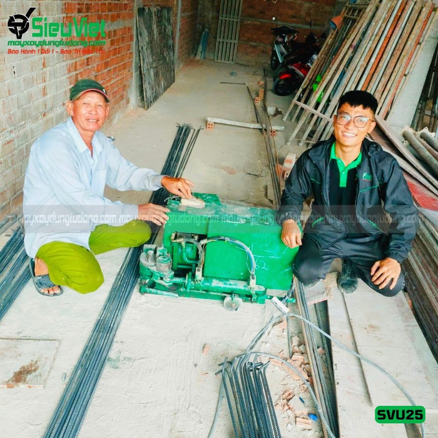 Máy uốn (Bẻ mỏ) sắt thuỷ lực SVU25 - Điện 220v, 1 Pha