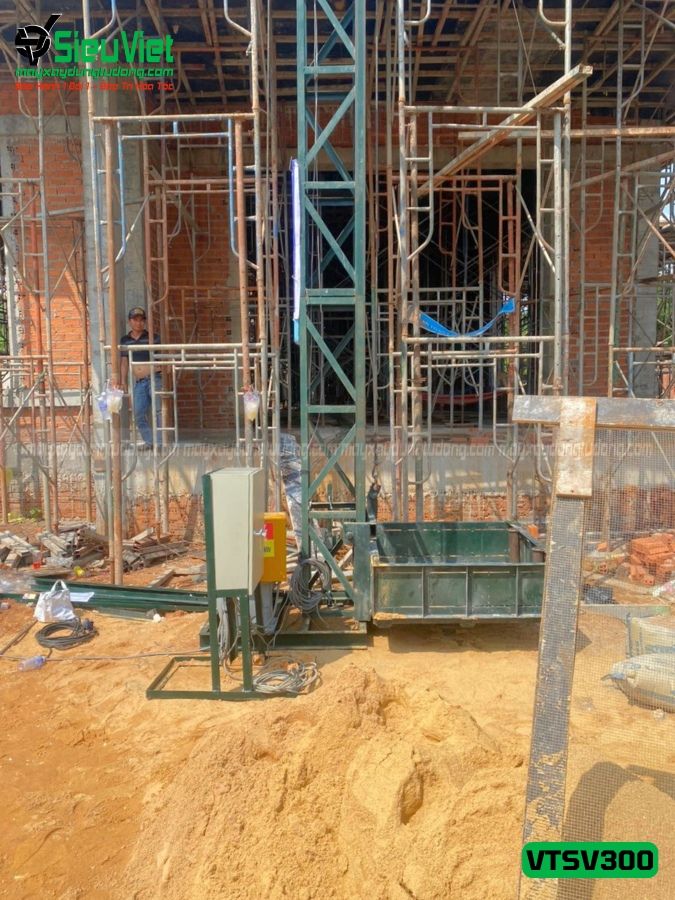 Cho thuê vận thăng Cao 12M 300kg VTSV300 - Điện 220v, Dân dụng