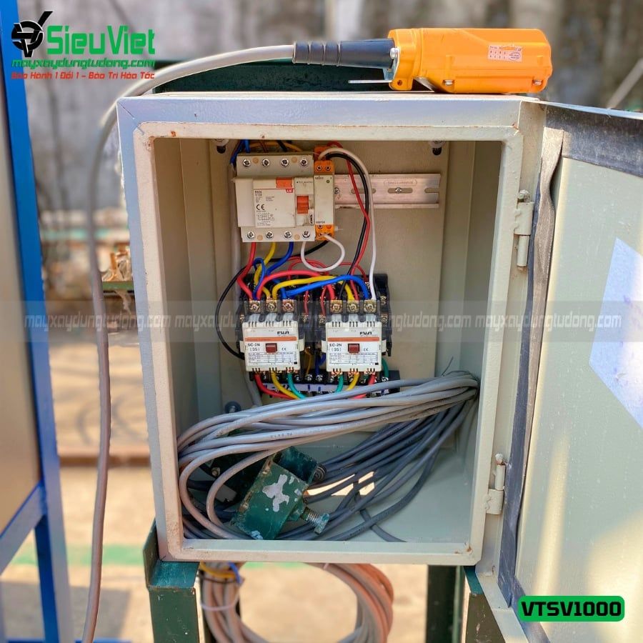 Vận thăng nâng hàng 1000kg cao 3m (Điện 380V, 3 phase)