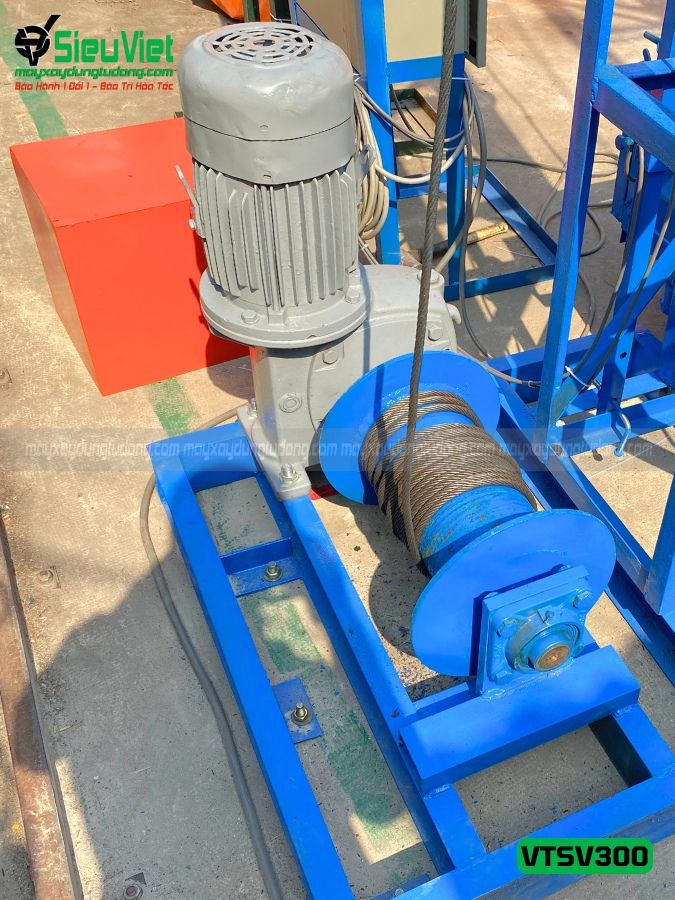 Vận thăng nâng hàng 300Kg cao 4m (Điện 220V, 1 phase)