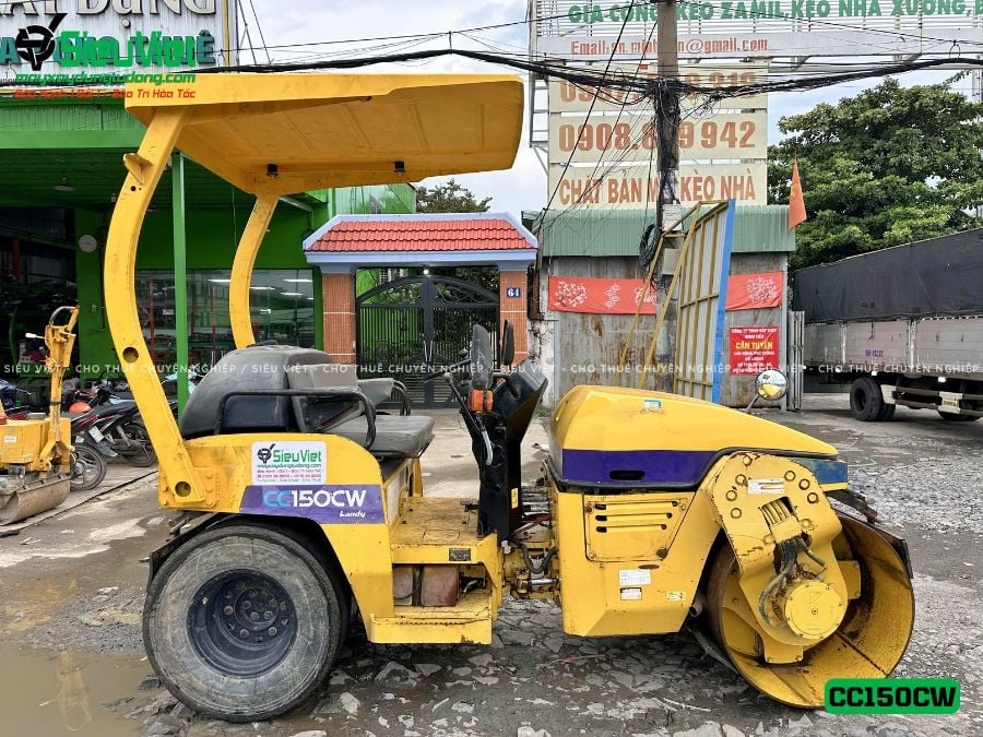Xe lu rung nhỏ 3.6 tấn Hitachi CC150CW Nhật Bản (10161)