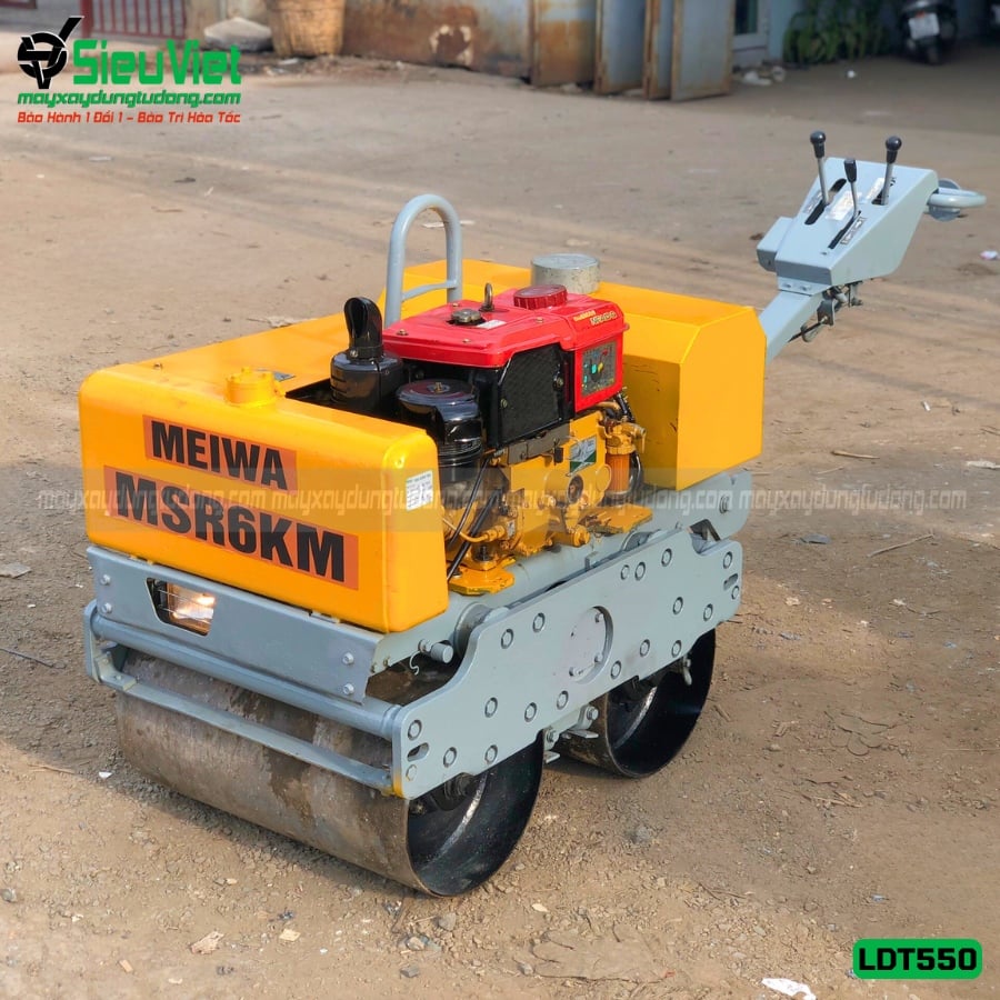 (Cho Thuê Ngày) Xe lu dắt tay 550Kg Nhật Bản - Động cơ Diesel