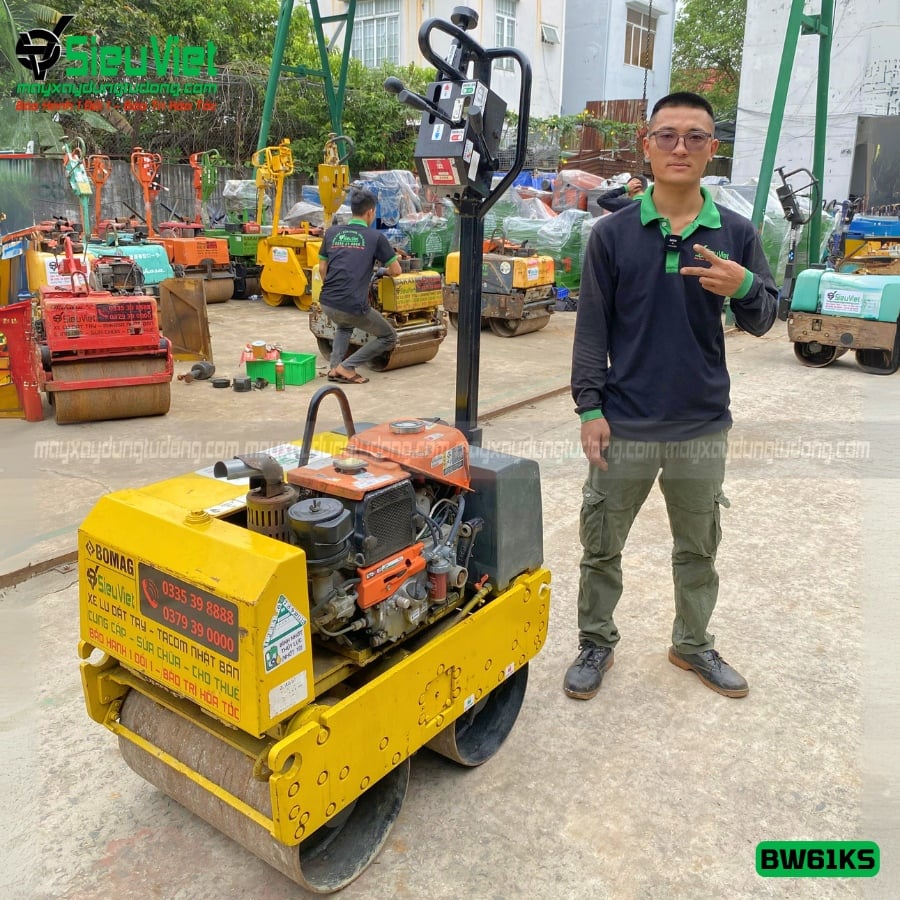 Xe lu rung dắt tay 600Kg Bomag BW61KS Đức