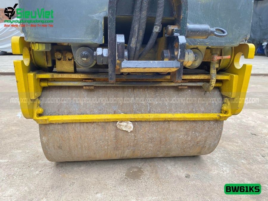 Xe lu rung dắt tay 600Kg Bomag BW61KS Đức