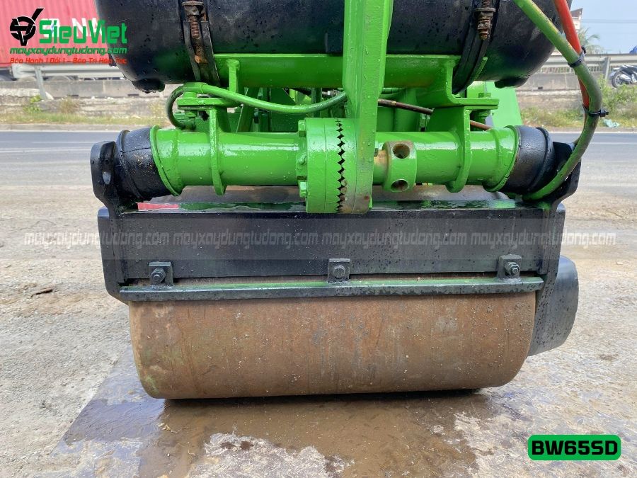 Xe lu rung dắt tay 700Kg Bomag BW65SD Đức