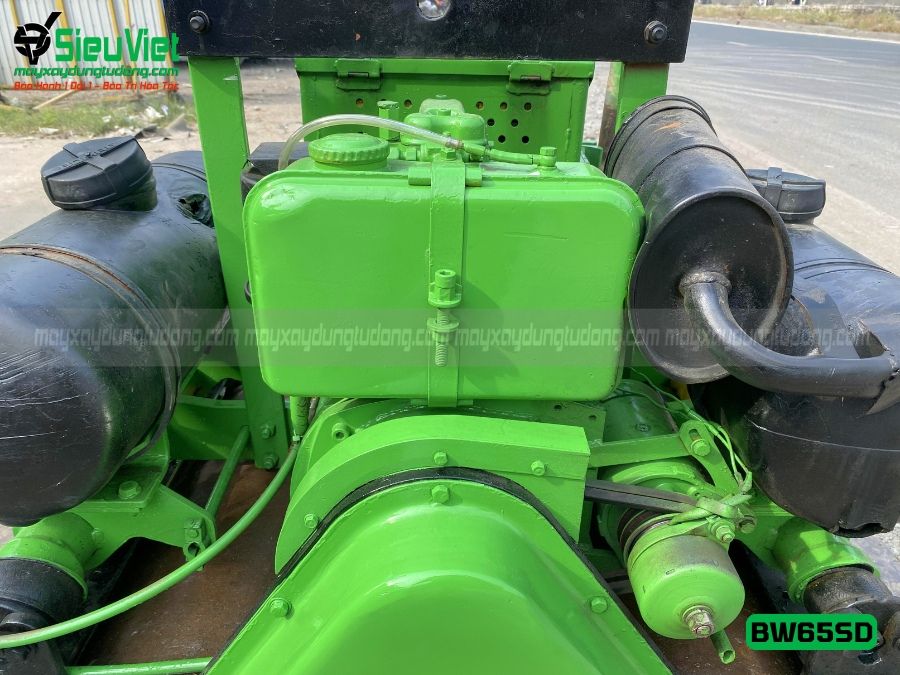 Xe lu rung dắt tay 700Kg Bomag BW65SD Đức
