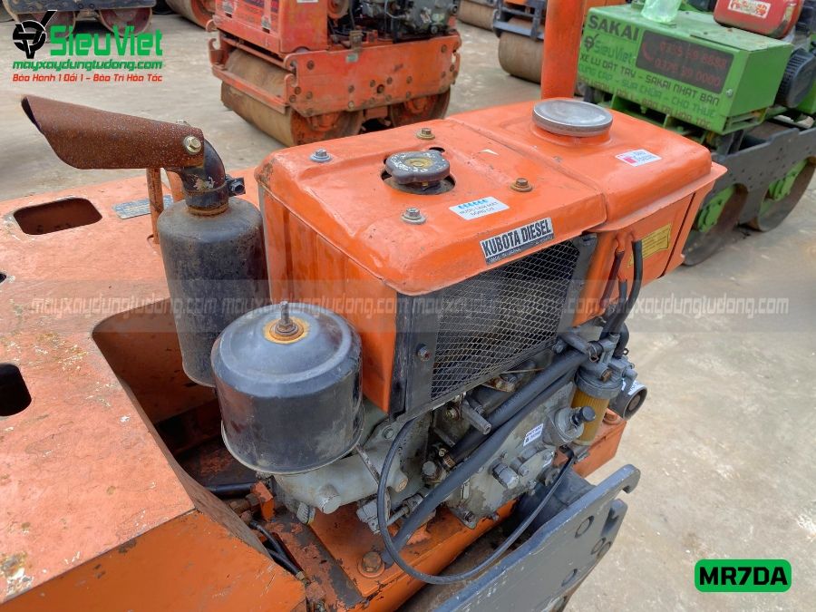 Xe lu rung dắt tay 750Kg Mikasa MR7DA Nhật Bản (W2384)