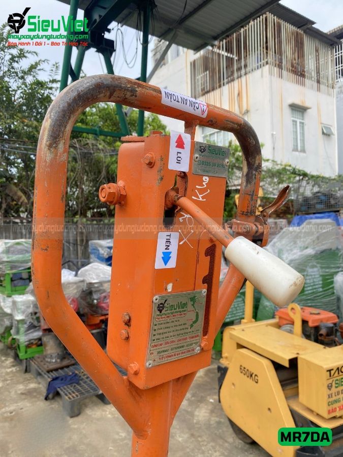 Xe lu rung dắt tay 750Kg Mikasa MR7DA Nhật Bản (W2384)