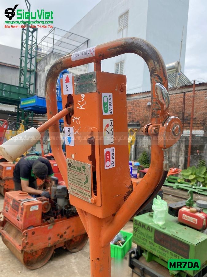 Xe lu rung dắt tay 750Kg Mikasa MR7DA Nhật Bản (W2384)