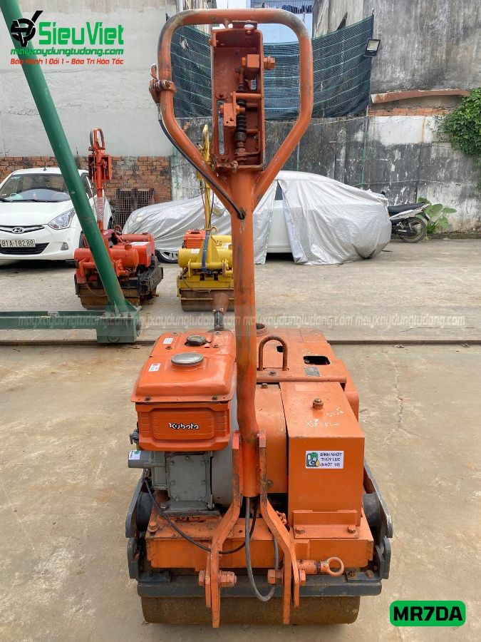 Xe lu rung dắt tay 750Kg Mikasa MR7DA Nhật Bản (W2384)