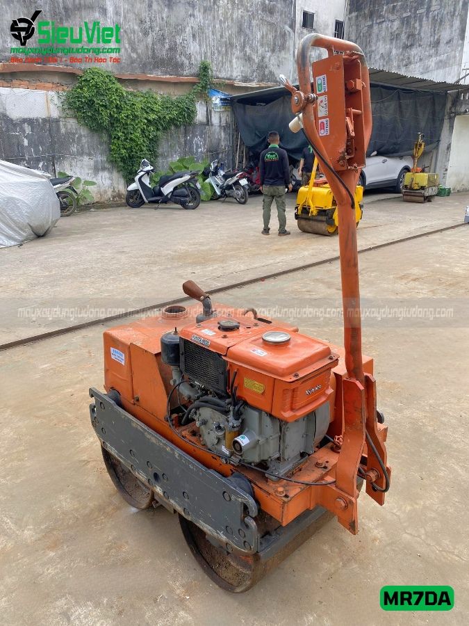 Xe lu rung dắt tay 750Kg Mikasa MR7DA Nhật Bản (W2384)
