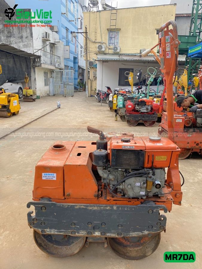 Xe lu rung dắt tay 750Kg Mikasa MR7DA Nhật Bản (W2384)