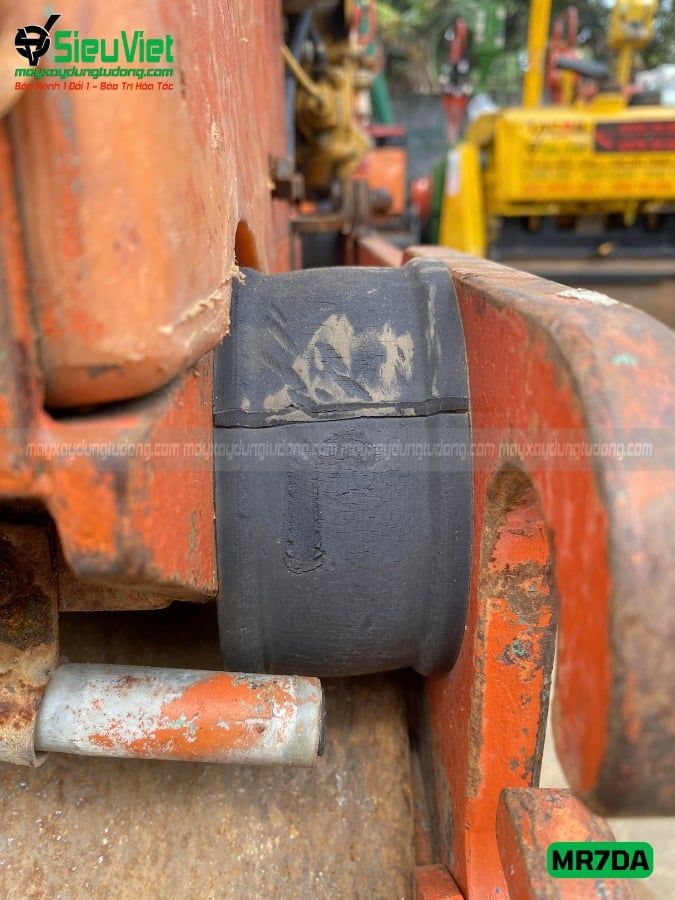 Máy lu rung dắt tay 750Kg Mikasa MR7DA Nhật Bản (050626)
