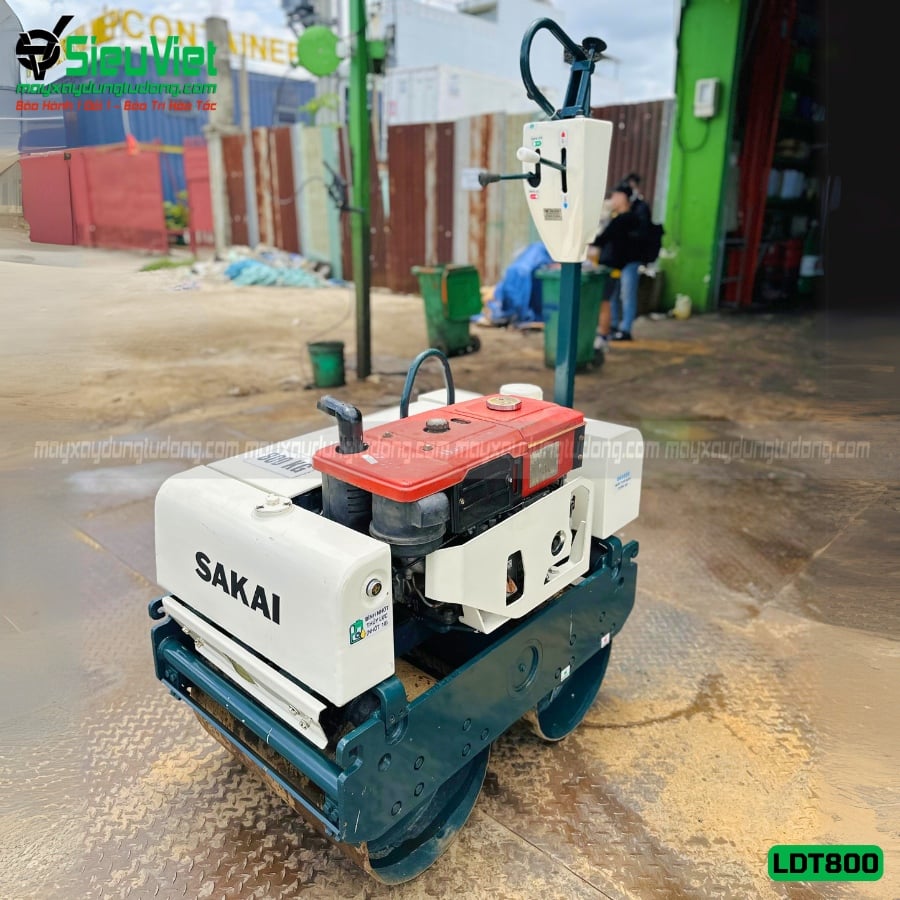 (Cho Thuê Ngày) Xe lu dắt tay 800Kg Nhật Bản - Động cơ Diesel