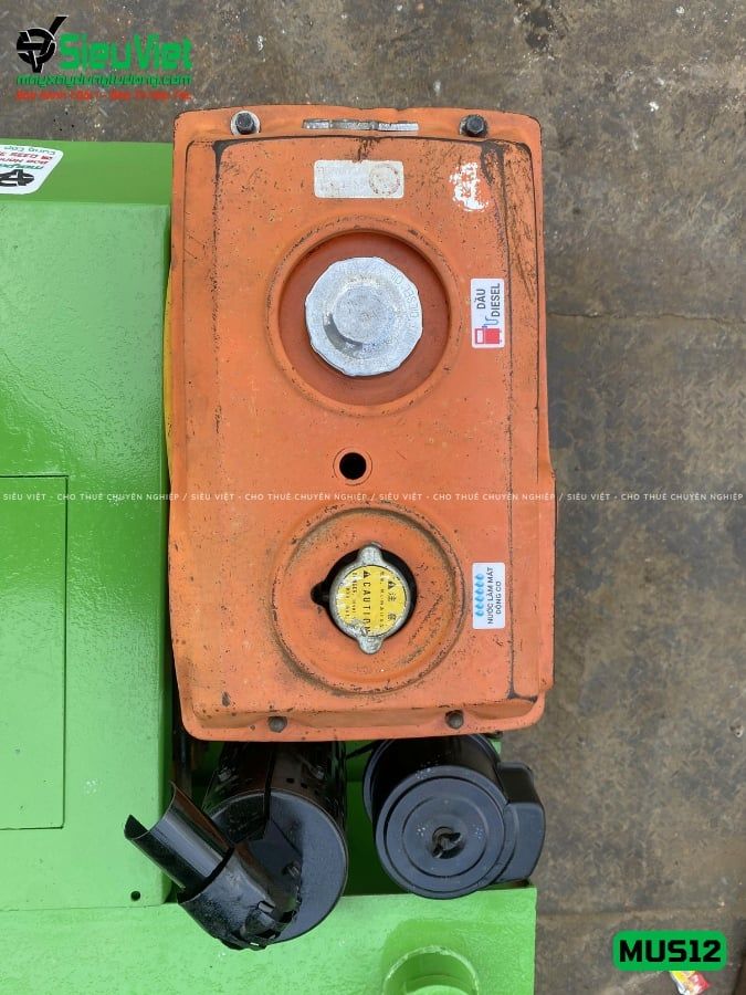 Xe lu rung nhỏ 1.2 Tấn Meiwa MUS12 Nhật Bản (495)