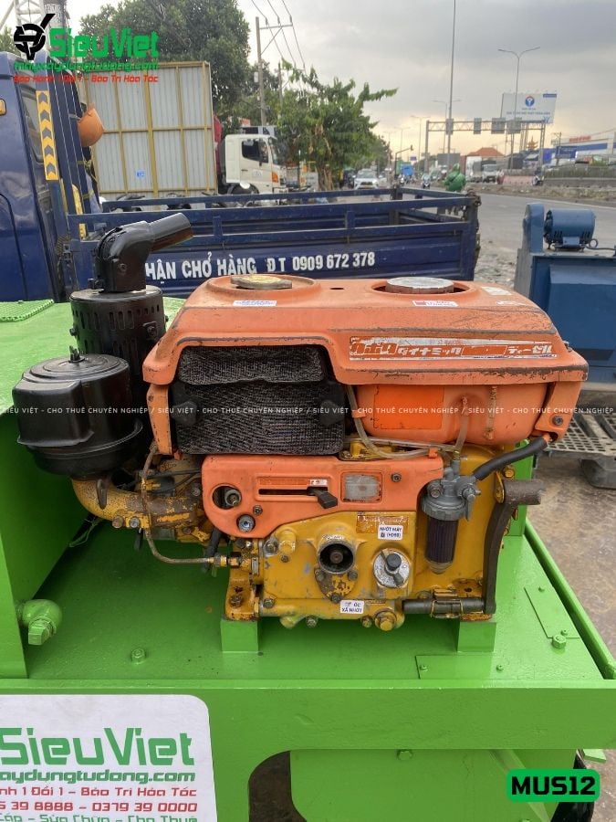 Xe lu rung nhỏ 1.2 Tấn Meiwa MUS12 Nhật Bản (495)