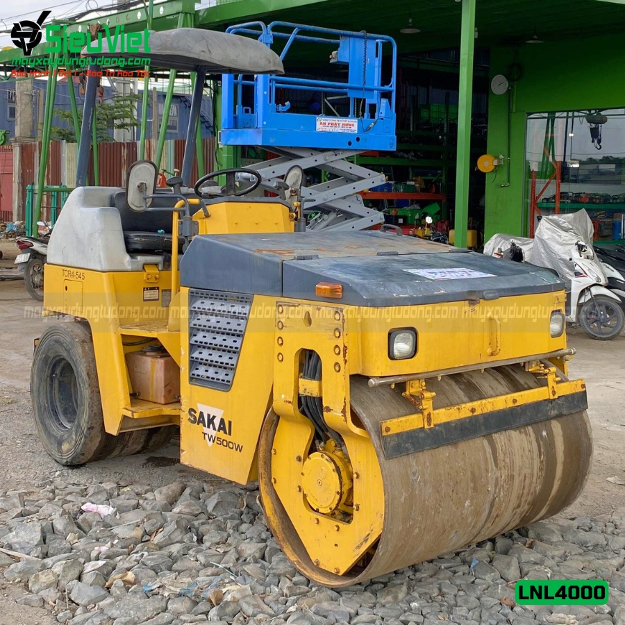 (Cho Thuê Tuần) Xe lu rung 4 tấn Nhật Bản (Sakai, Hitachi, Bomag...)