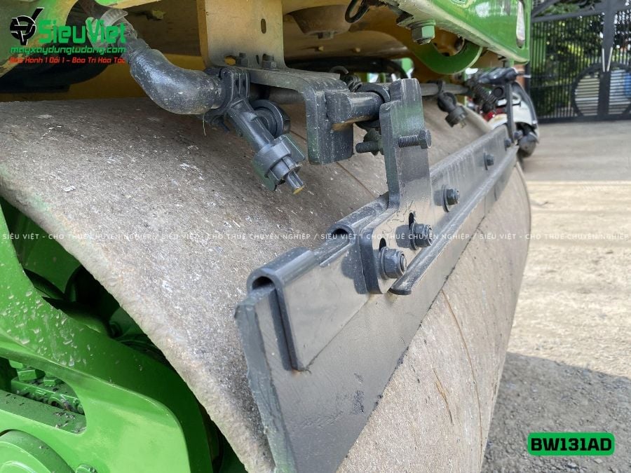 Xe lu rung nhỏ 4 tấn Bomag BW131AD-2 Đức (01513)