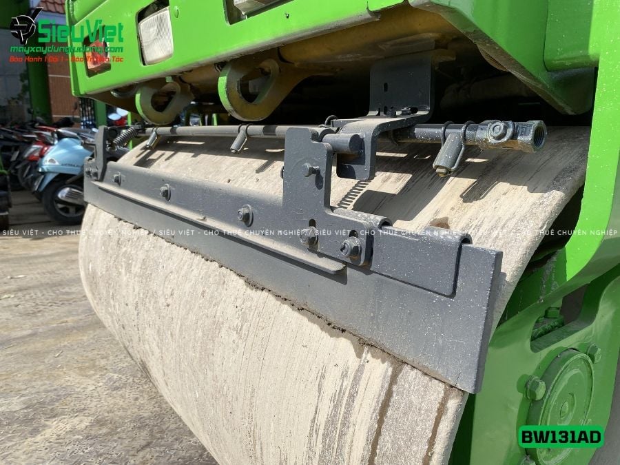 Xe lu rung nhỏ 4 tấn Bomag BW131AD-2 Đức (01513)