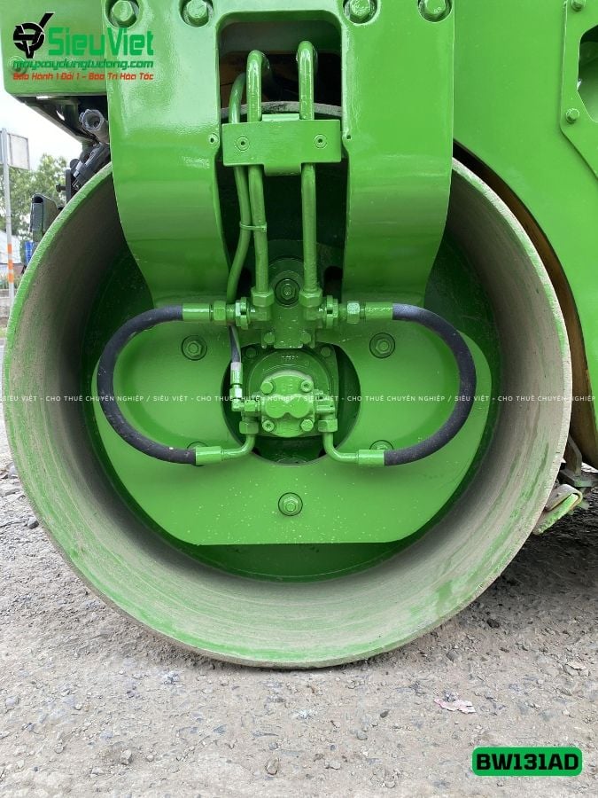 Xe lu rung nhỏ 4 tấn Bomag BW131AD-2 Đức (01513)