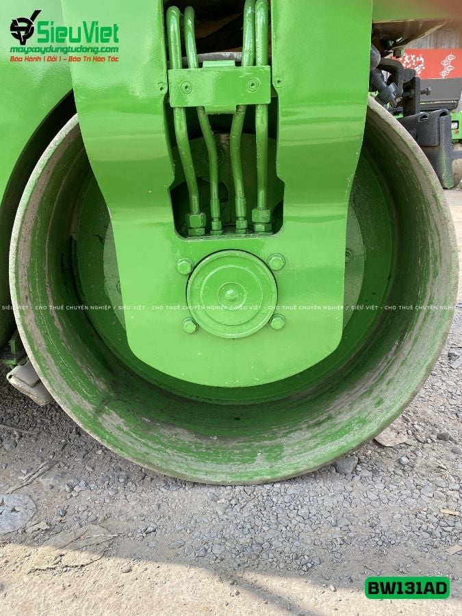 Xe lu rung nhỏ 4 tấn Bomag BW131AD-2 Đức (01513)