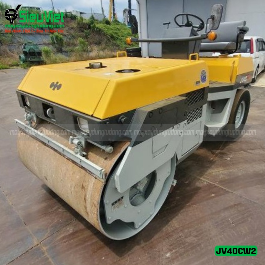 Xe lu rung 1 bánh thép 3,5 tấn Komatsu JV40CW-2