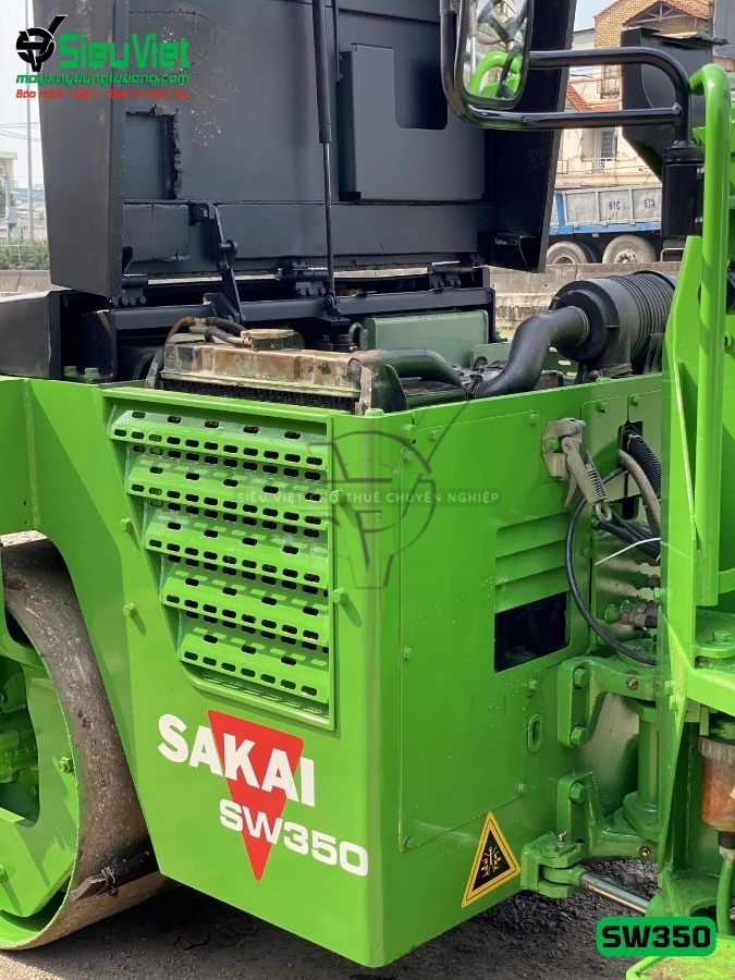 Xe lu rung nhỏ 2.8 tấn Sakai SW350-1 Nhật Bản (VSW1410493)