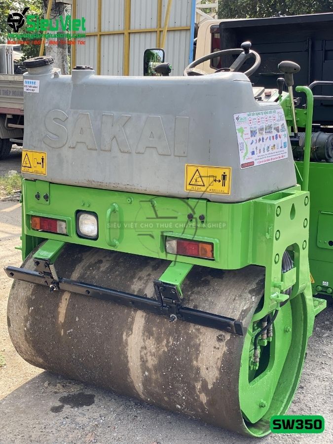Xe lu rung nhỏ 2.8 tấn Sakai SW350-1 Nhật Bản (VSW1410493)