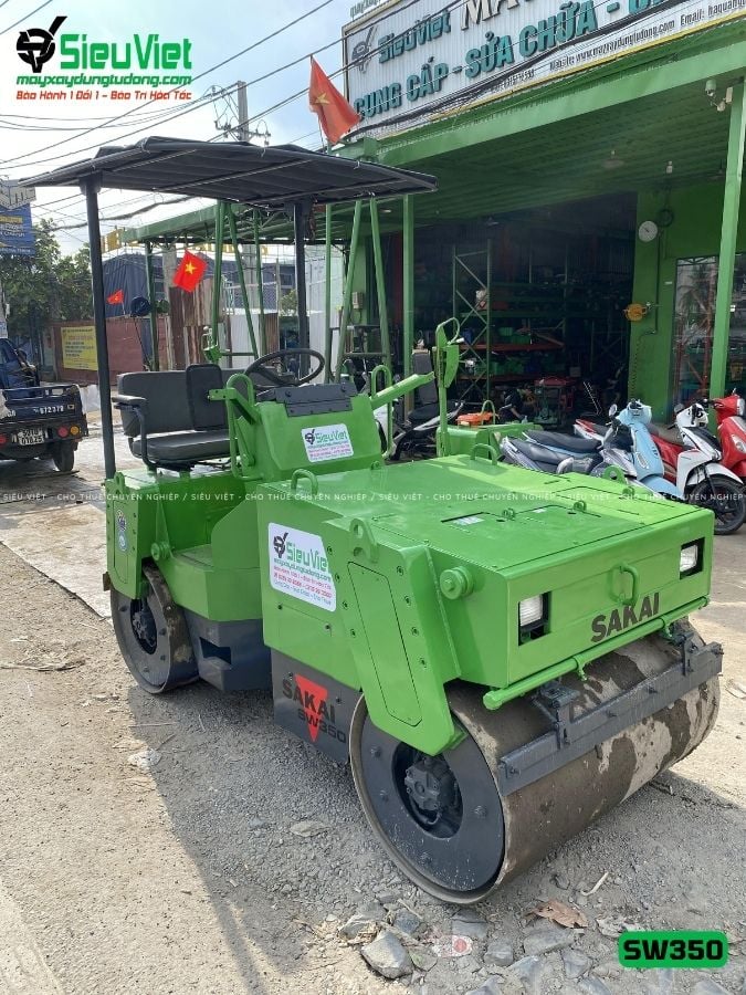 Xe lu rung nhỏ 2.8 tấn Sakai SW350 Nhật Bản (VSW510488)