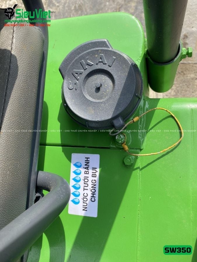 Xe lu rung nhỏ 2.8 tấn Sakai SW350 Nhật Bản (VSW510488)