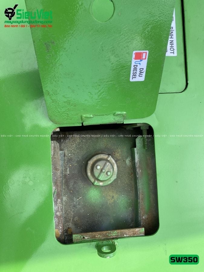 Xe lu rung nhỏ 2.8 tấn Sakai SW350 Nhật Bản (VSW510488)