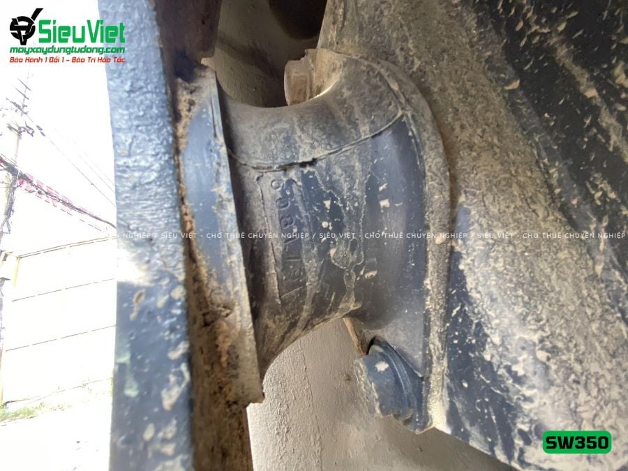 Xe lu rung nhỏ 2.8 tấn Sakai SW350 Nhật Bản (VSW510488)