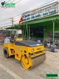 Xe lu rung ngồi lái 3.6 tấn Sakai TW500W Nhật Bản