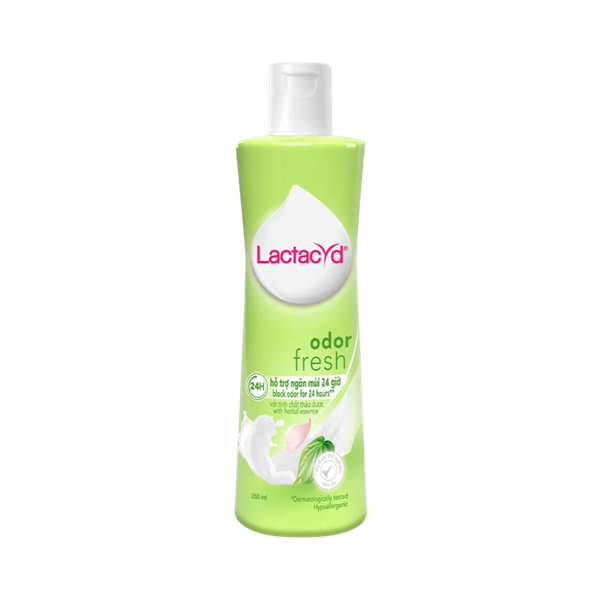 Dung dịch vệ sinh phụ nữ Lactacyd Odor Fresh (lá trầu) 250ml