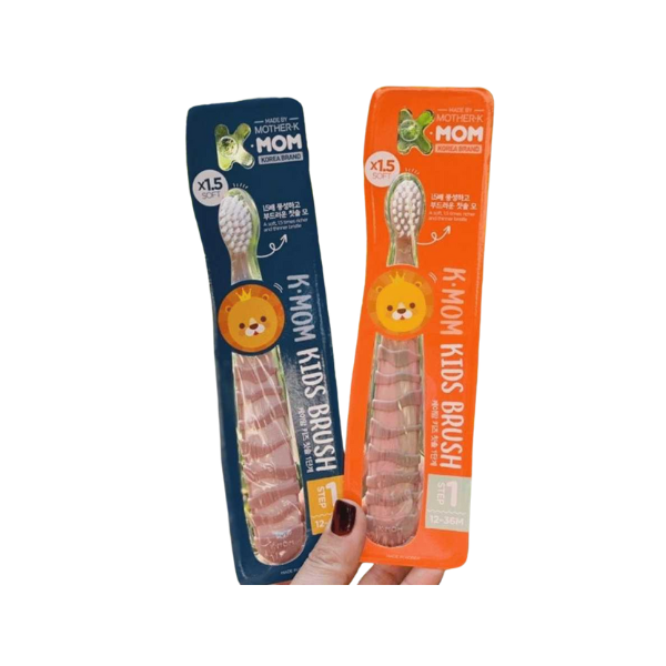 Bàn chải đánh răng trẻ em K-mom 12-36m (nâu)